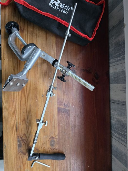 Точилка поворотна Ruixin 008 pro