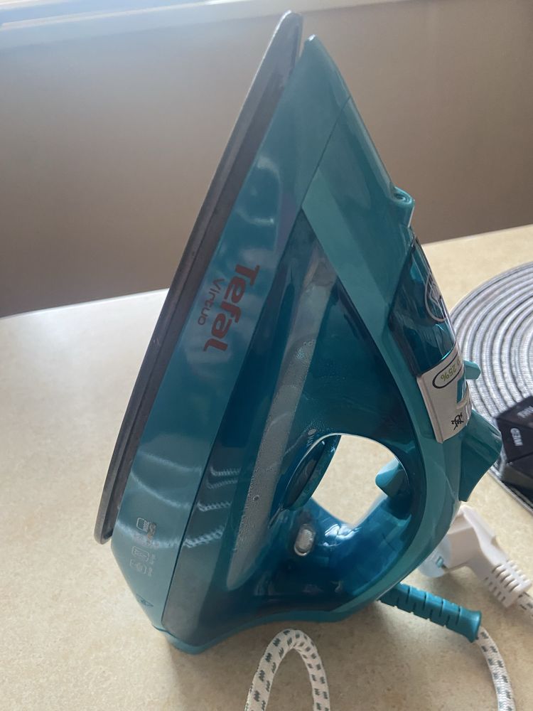Праска. Утюг. Tefal.