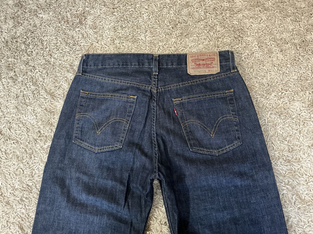Джинсы Levis W32 L30