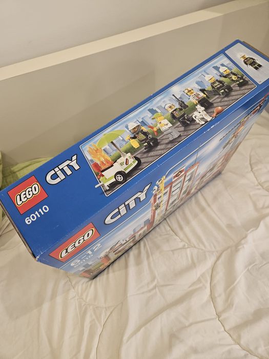 Lego city 60110    .