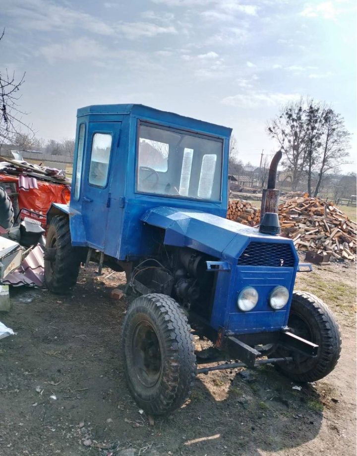 Продам трактор саморобний трактор на повному ходу