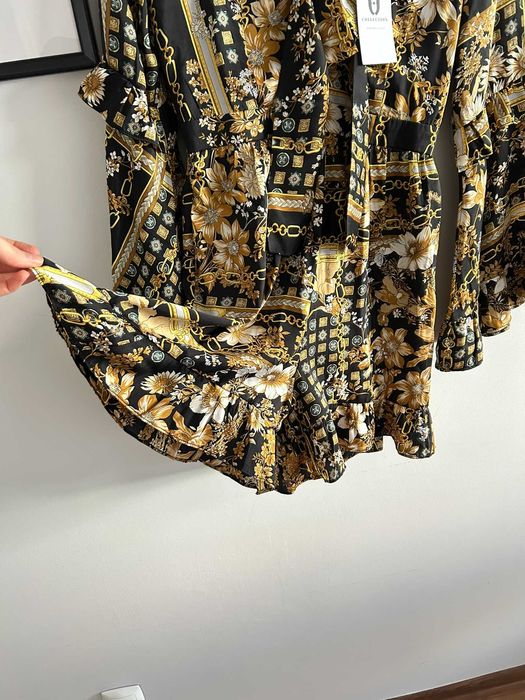 Nowa z metką sukienka mini złoto czarna z falbankami 38 U Collection