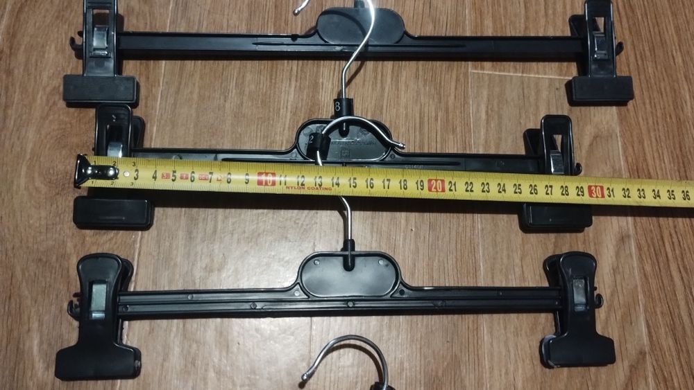 Вішаки тремпель для одягу