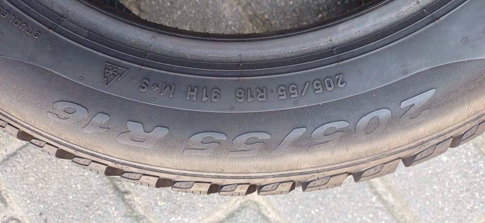 PIRELLI 205/55R16 91H , pojedyńcza opona zimowa.