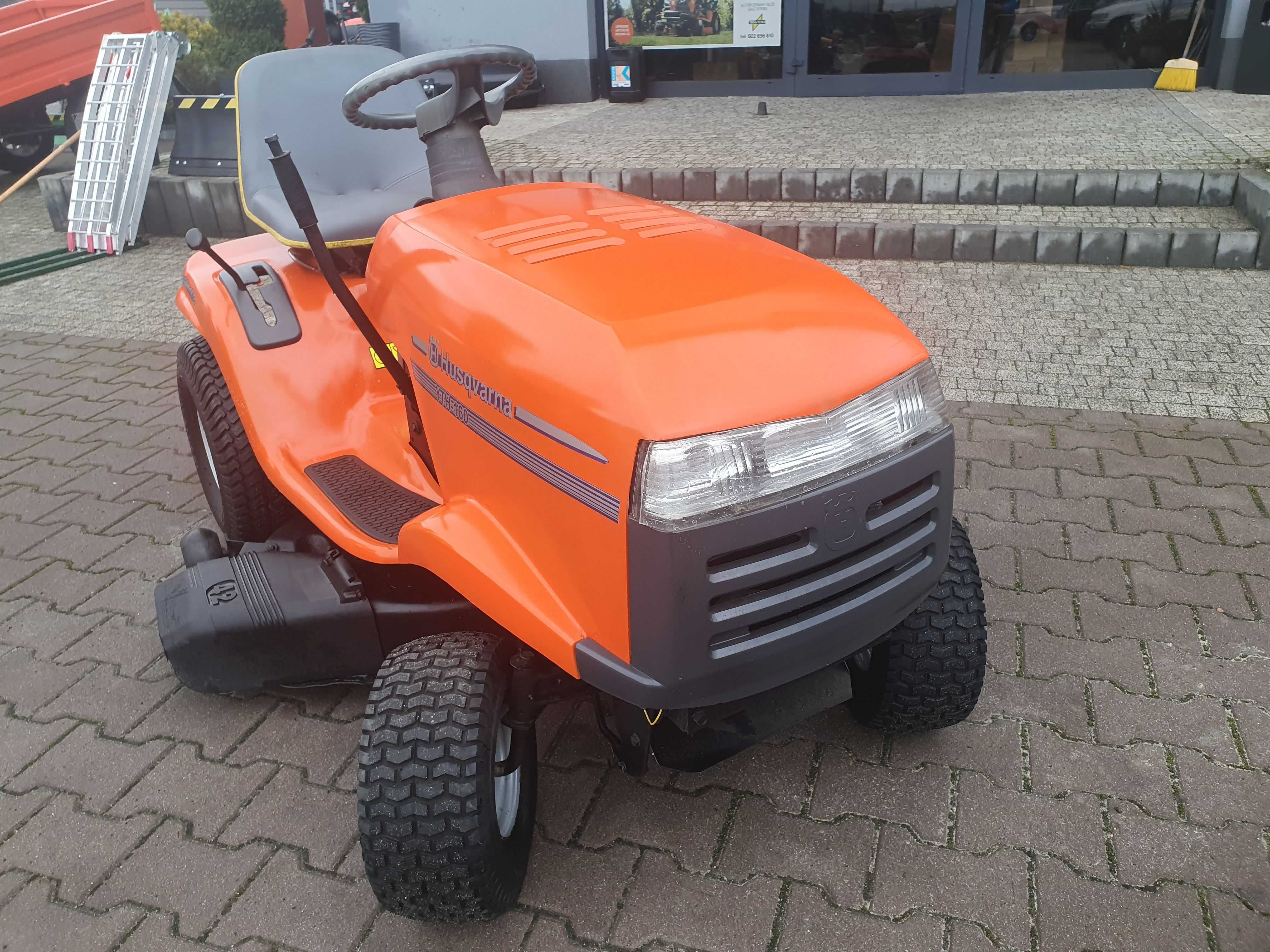 Traktor ogrodowy kosiarka Husqvarna YTH160 15KM hydrostat