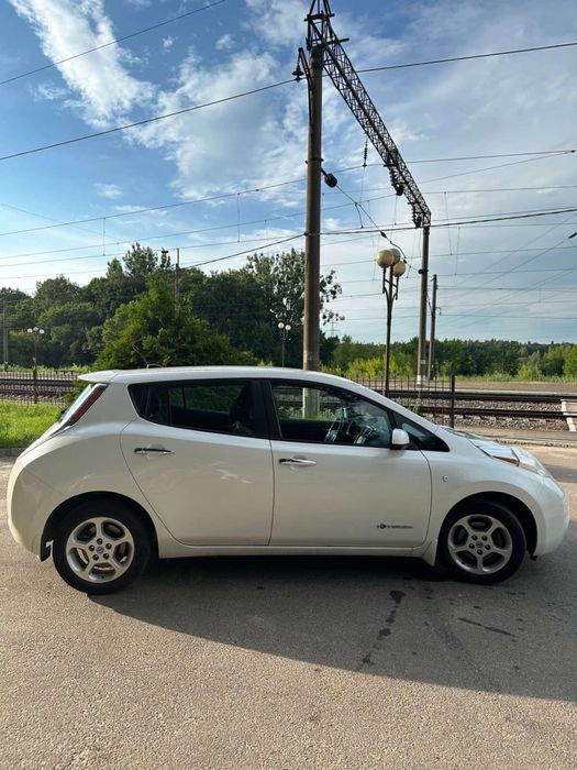 Nissan leaf 40 kwt 250 km+