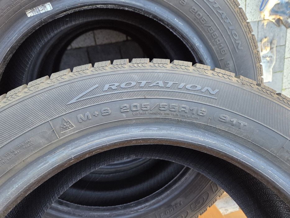 Opony zimowe Dębica Frigo 2 205/55 R16 jak nowe 2000km