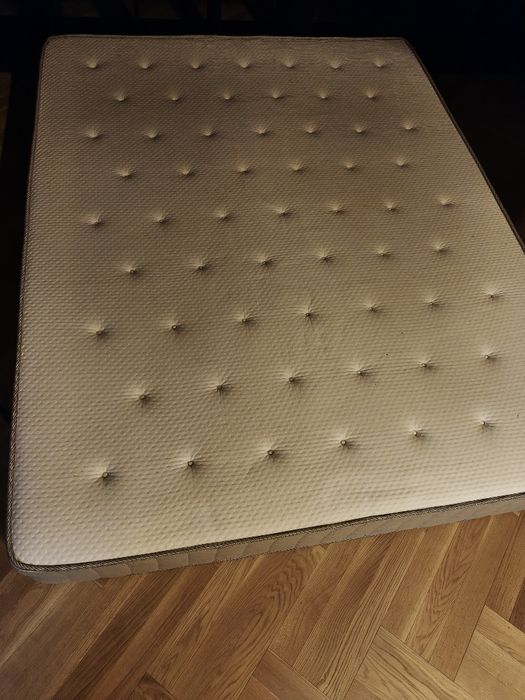 Materac Ikea VATNESTRÖM średnio twardy 160x200 lateks
Materac, sprężyn
