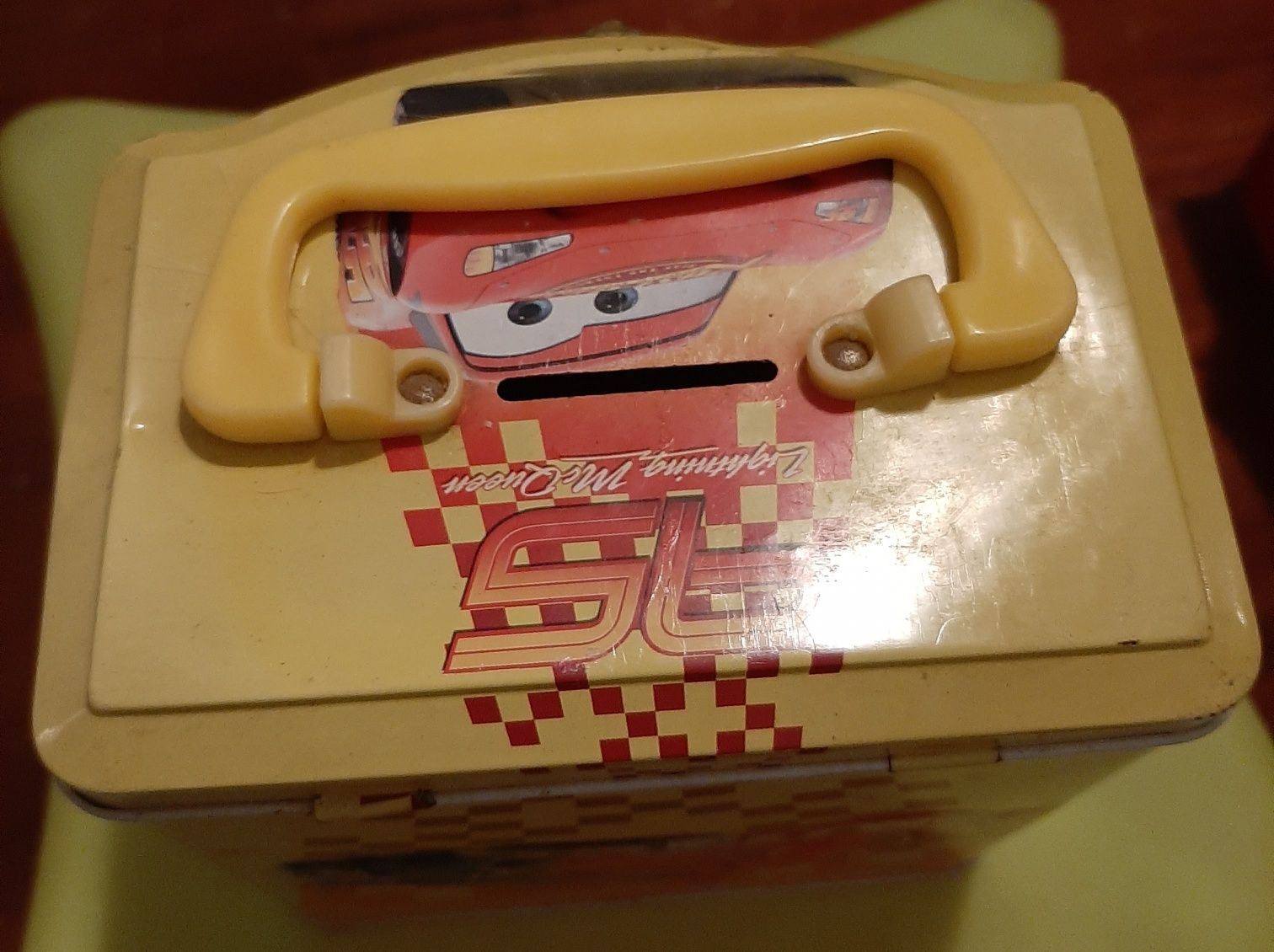 Mealheiro da Disney Pixar - "The world of cars"