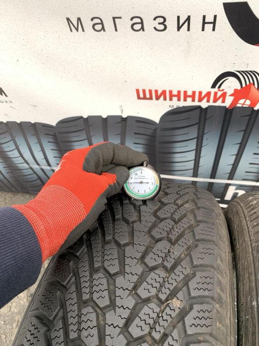 Шини 205/65 R15 пара Nexen 8мм, зима 2022р