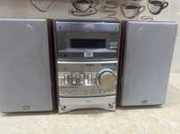 Mini wieża JVC z CD/DVD, radio.