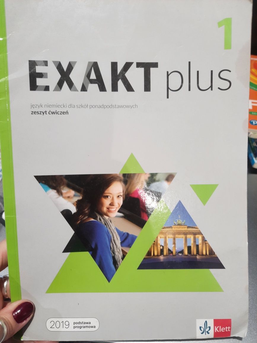 sprzedam podręczniki klasa 1 technikum lub liceum