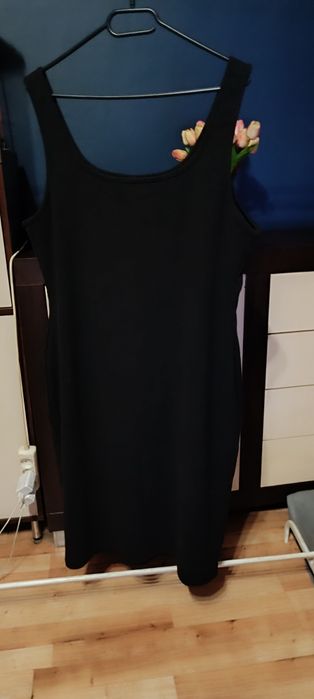 Klasyczna sukienka prążek plus size długa