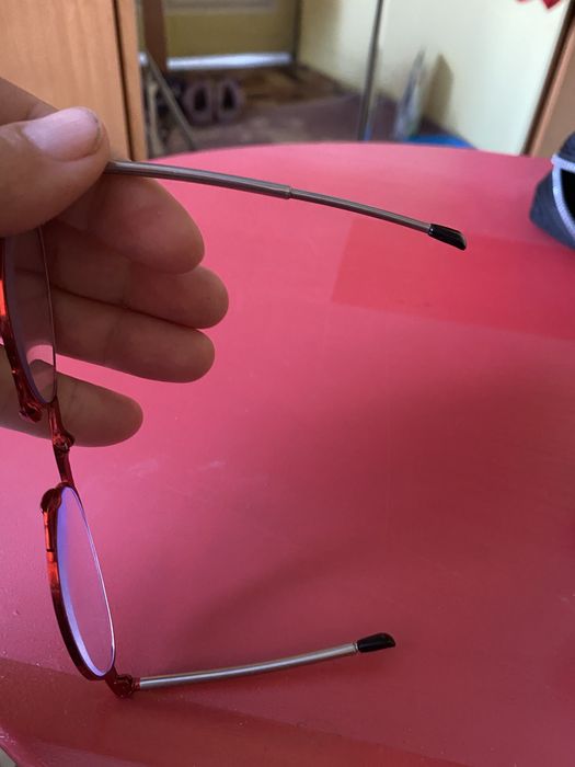 Складывающиеся очки в футляре