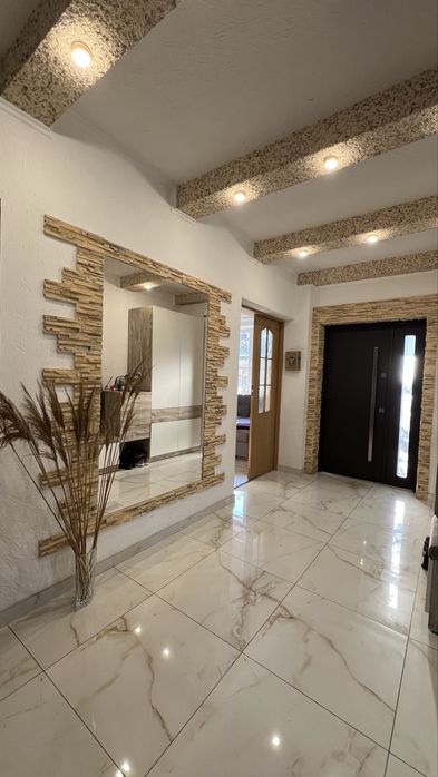 Продається будинок у центрі міста Стрий