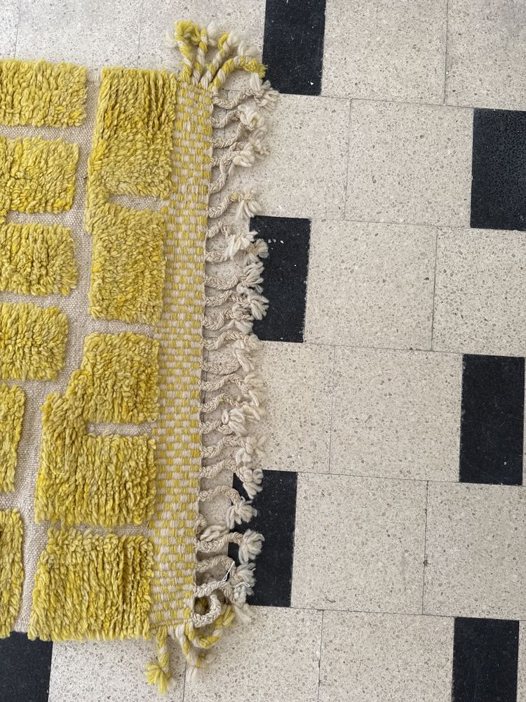 Tapete passadeira amarelo Beni Ourain Marrocos comprido (4 m x 0.85 m)