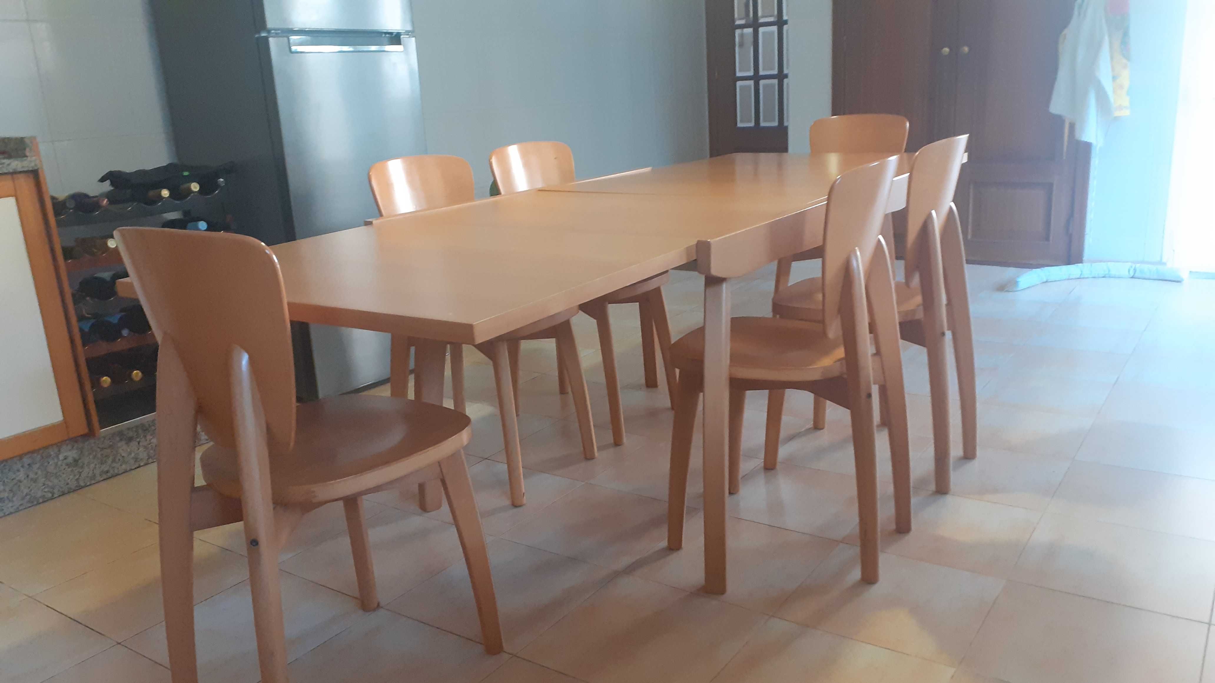 Mesa de Cozinha extensível + 6 Cadeiras