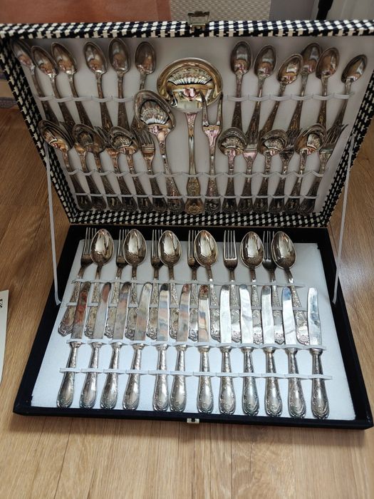 Piękne sztućce retro posrebrzane włoski komplet w walizce srebro antyk