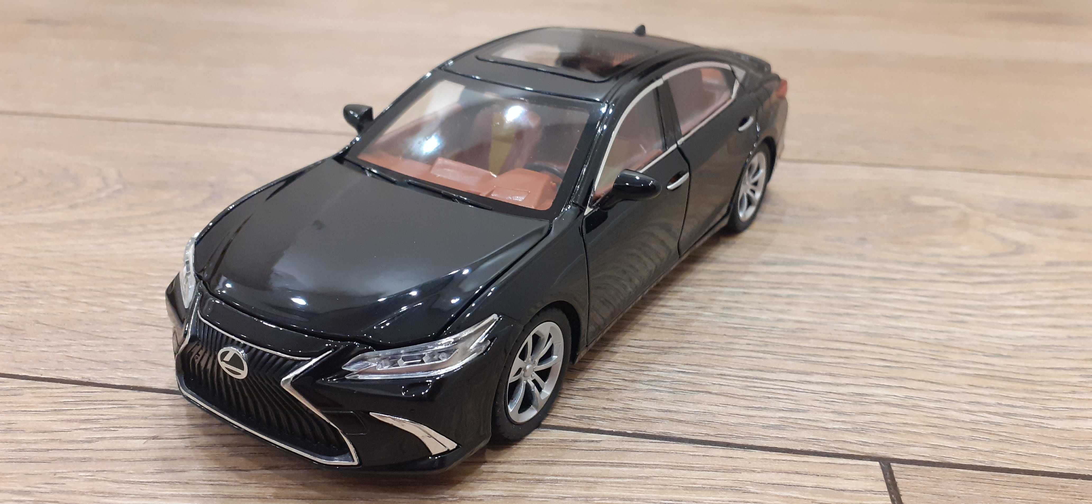 Lexus ES300 1:24, napęd, światła, dźwięk