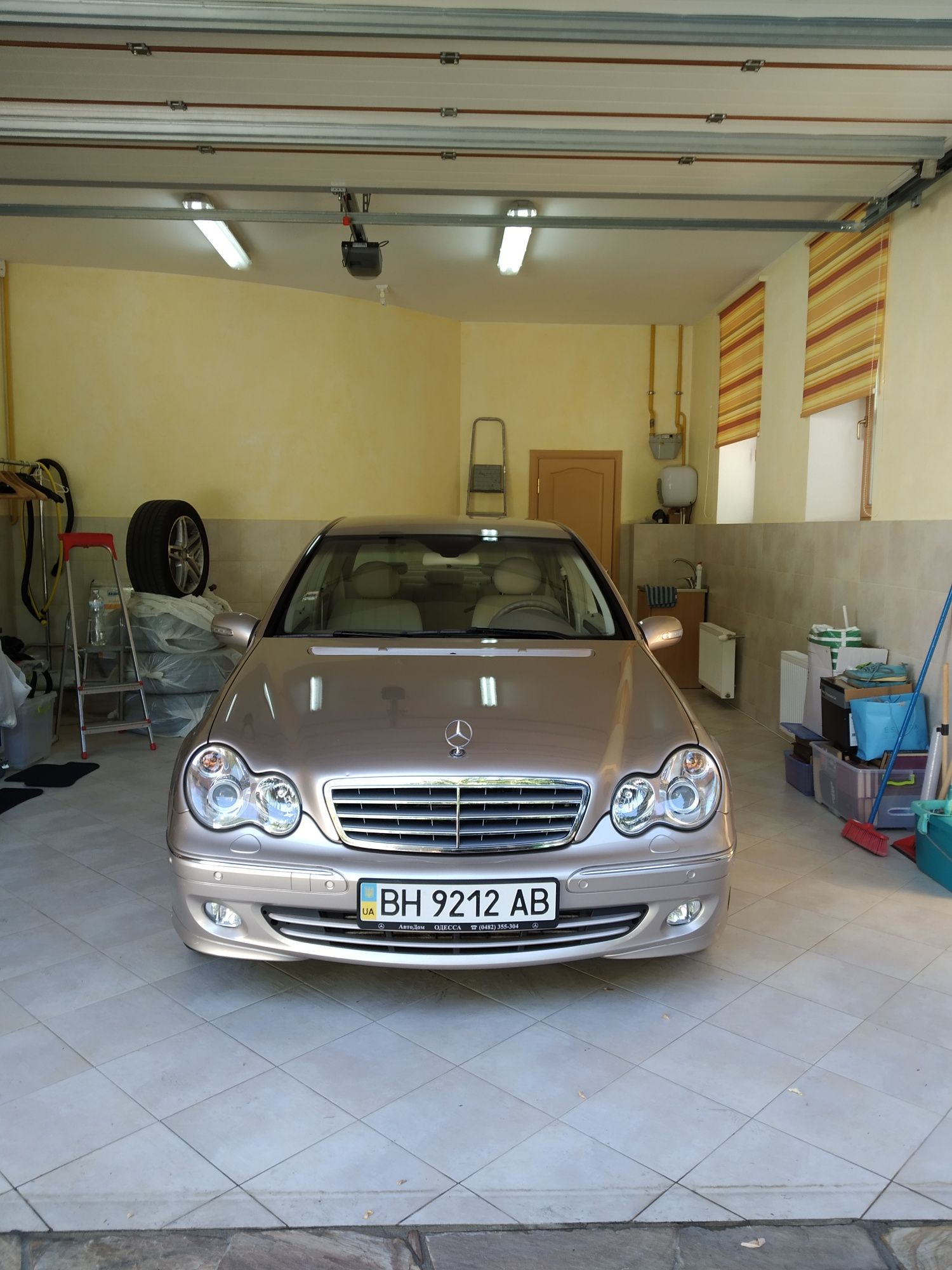 Продам Mercedes c203 elegance