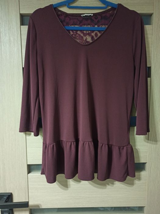 Elegancka bluzka bordowa rękaw 3/4 koronka na plecach baskinka rozm L