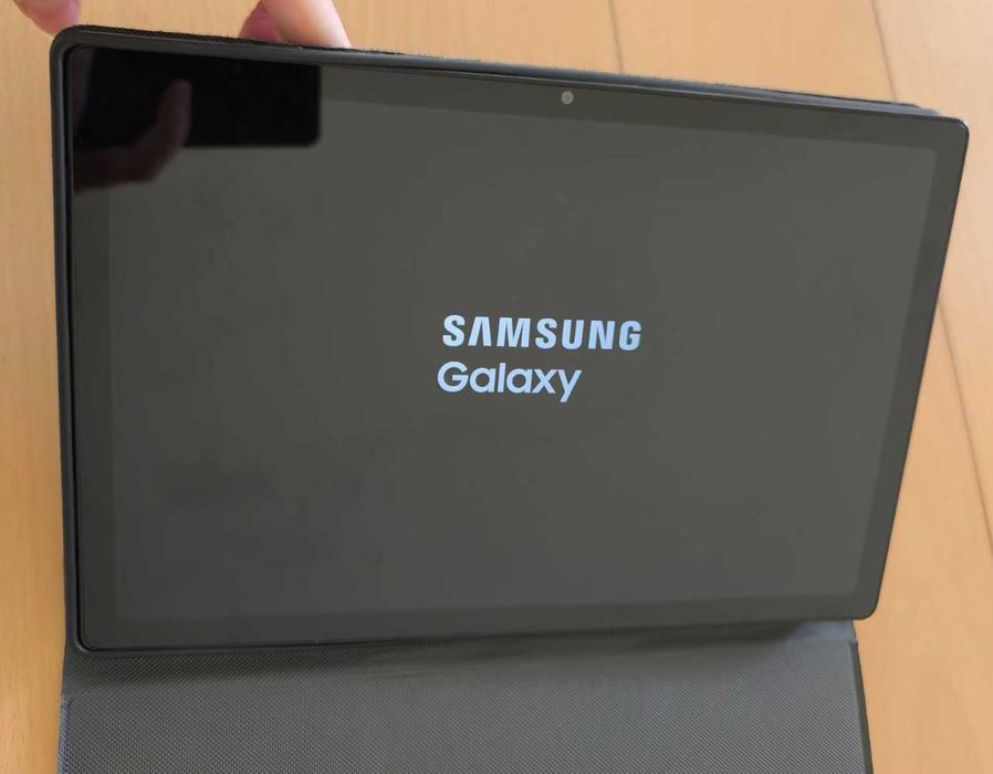 Samsung Galaxy Tab A8 - 10.5 Inch Wi-Fi 3GB RAM 32GB & Case/Stand