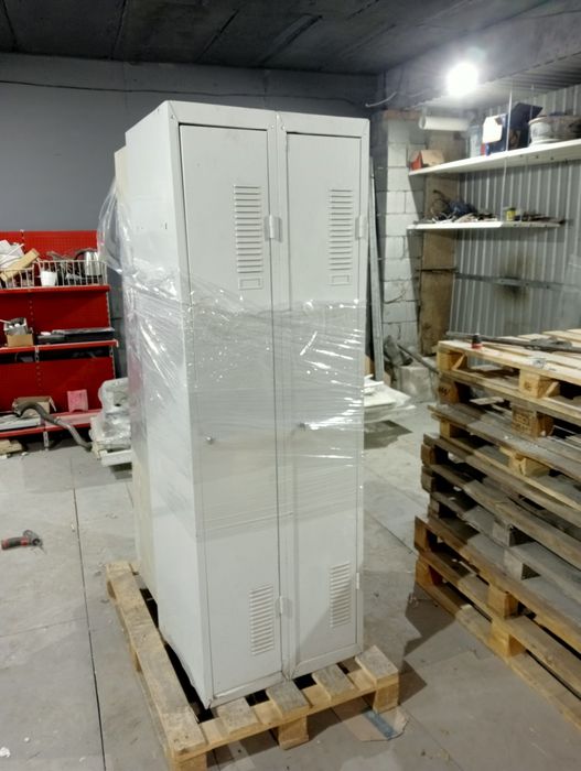 Шафи для переодягання металев б/уі