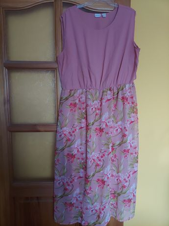 Sukienka różowa z kwiatami rozmiar 48