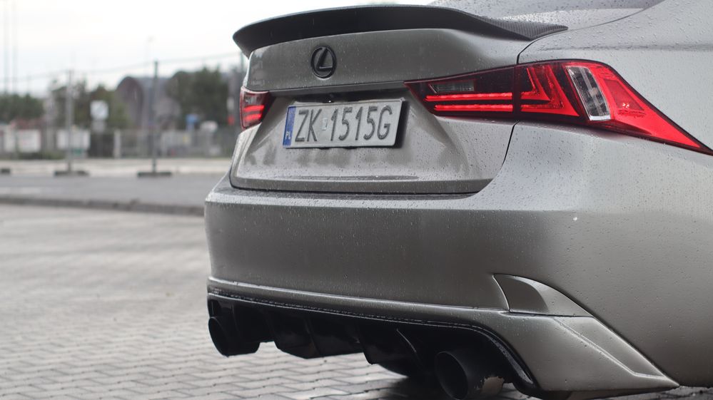 Lexus IS 300 F sport AWD (głośny wydech)
