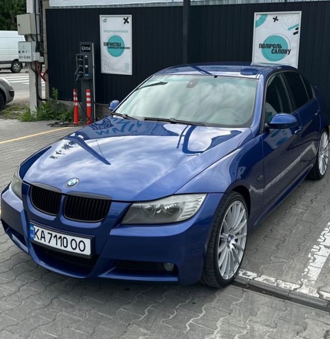 Продам BMW e90 318