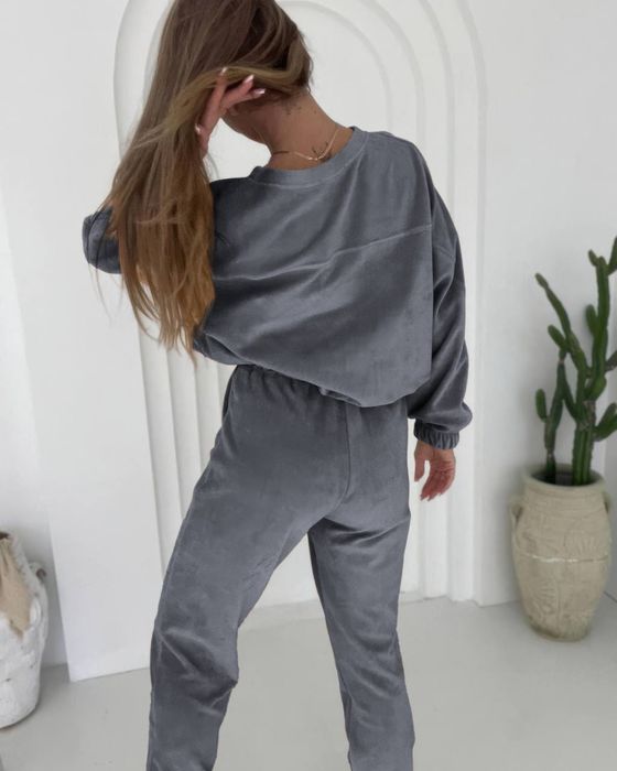 Жіночий костюм теплий велюр на плюшевій основі.Розміри 42-56