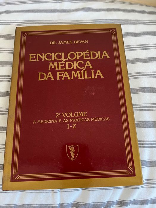 Livros Medicina reumatologia e pediatria. Ótimo preço!