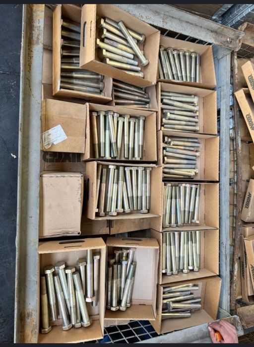 Śruby, nakrętki podkładki duży pakiet