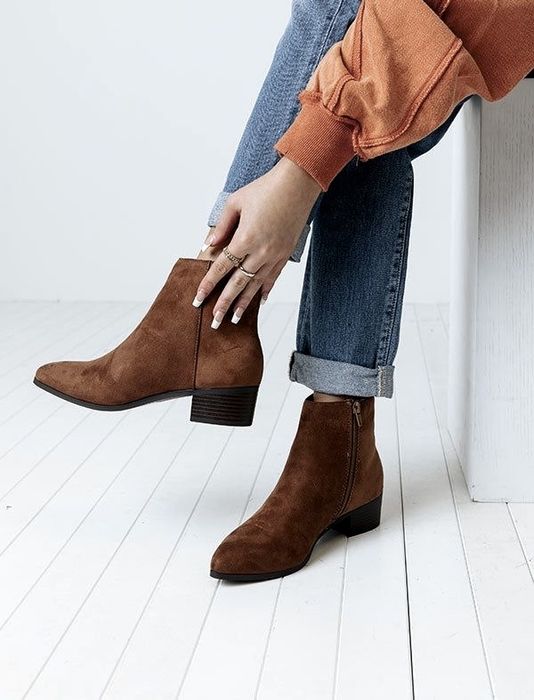 Ботинки Cinque cos козаки ботильйони натуральна замша