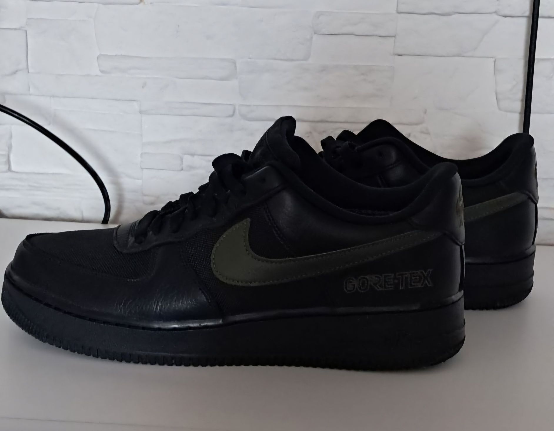 Adidasy Nike Air Force One czarne Gore-Tex oryginalne 44,5