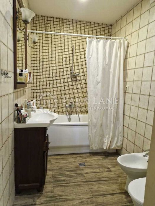 Першотравневий, 5-к 124 м2 з ремонтом, Дудаєва Джохара (Іскрівська),11