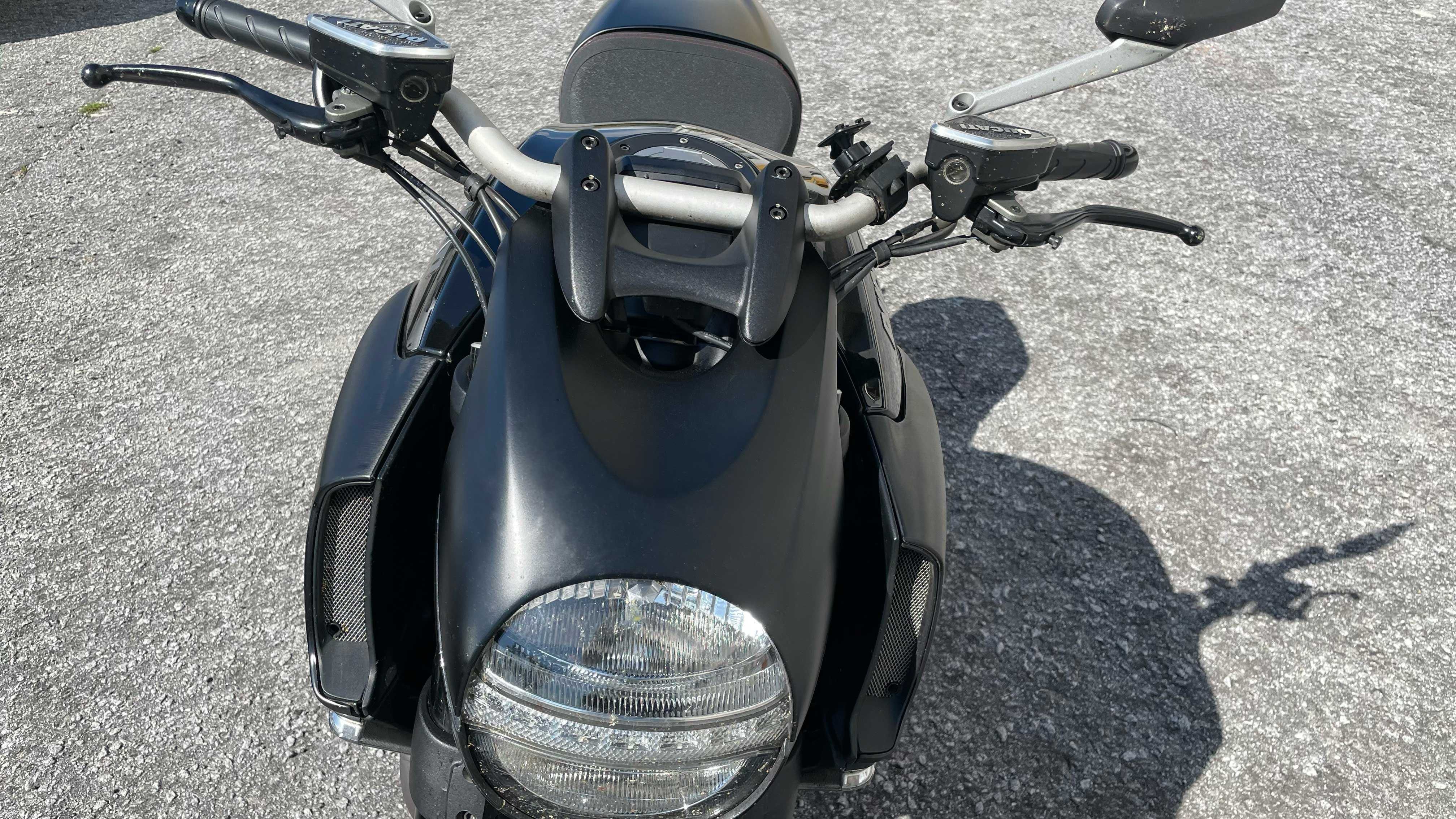 Ducati Diavel 1260 – Revisões na Marca, Excelente Estado