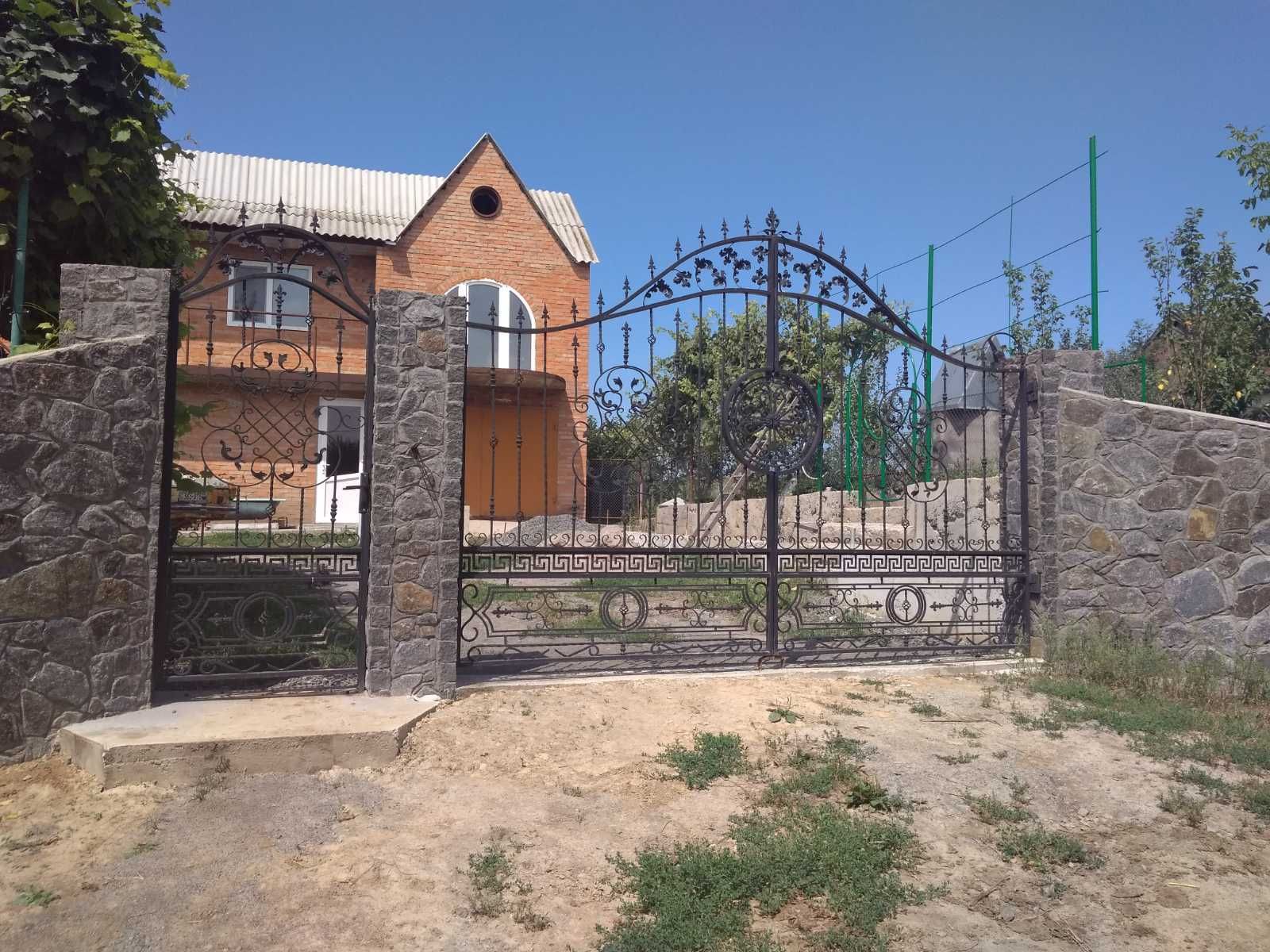 (3) Продам будинок в селі Садове 9006