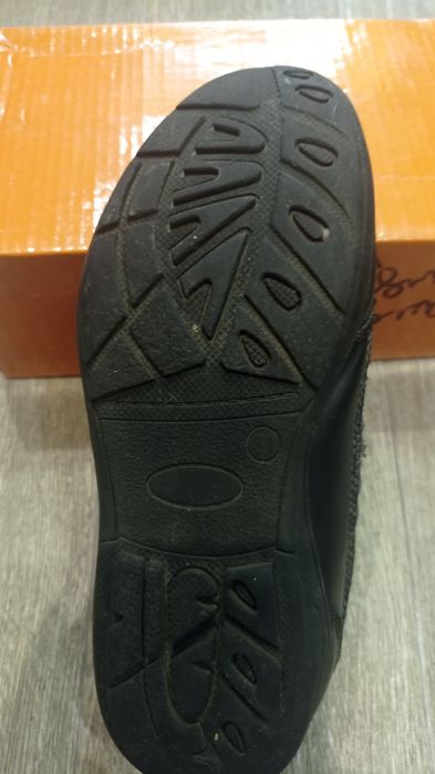 Кожаные детские туфли, кроссовки