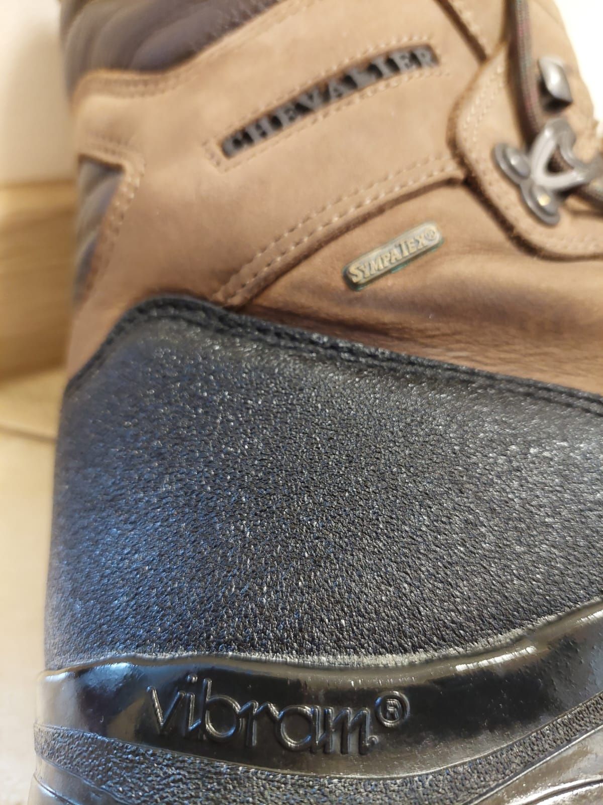 Sprzedam Buty Myśliwskie. Vibram CHEVALIER.