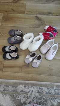 Buty niemowlęce (rozm.18-21)