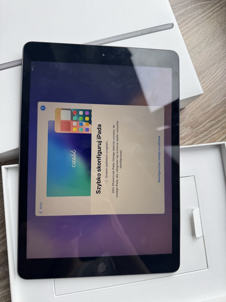 Ipad 8 generacji 32 gb jak nowy