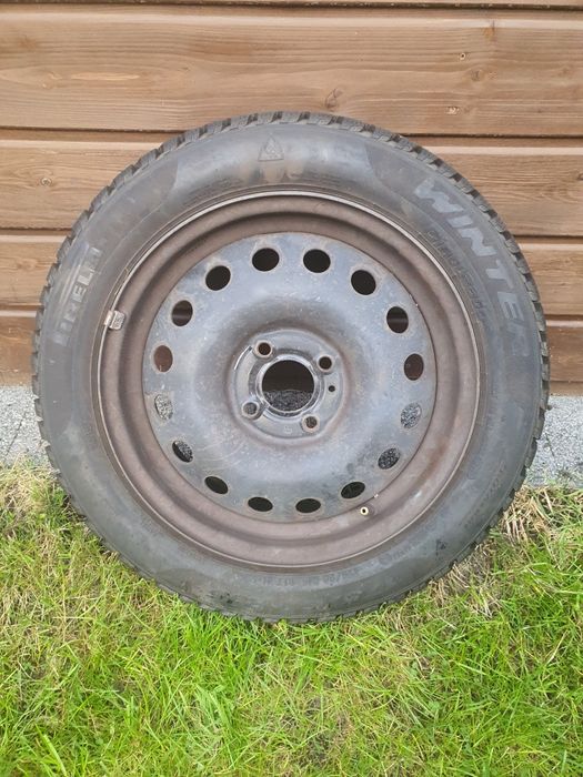 Opony z felgami stalowymi 175/60 R15