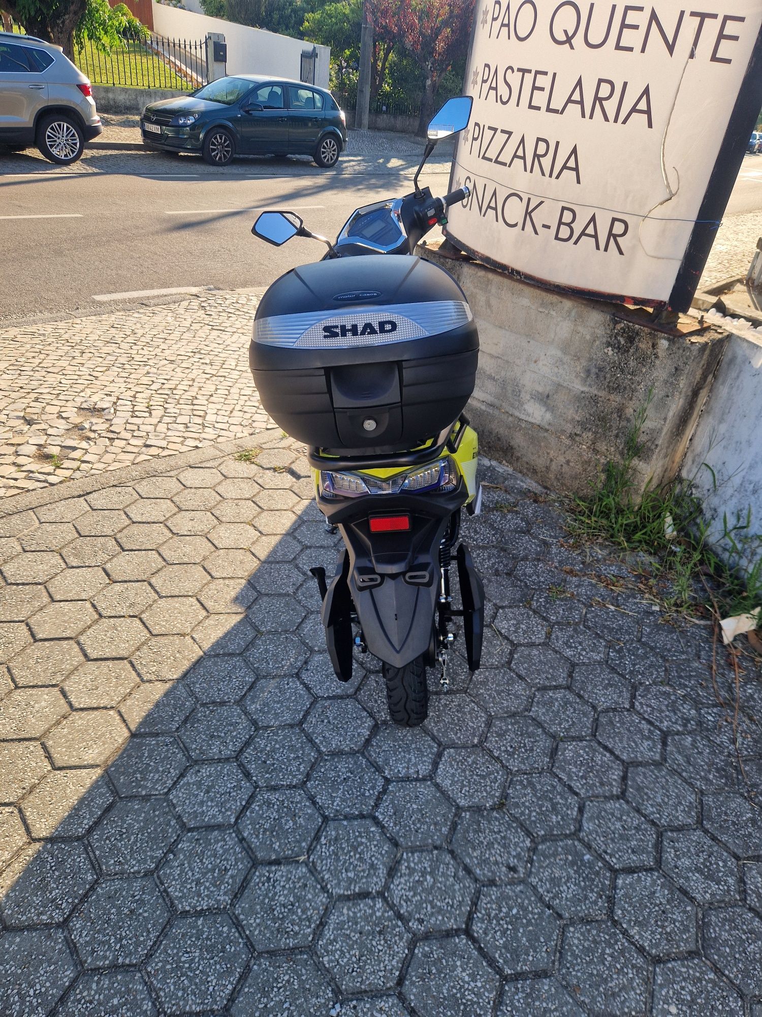 Mota eléctrica 1 ano