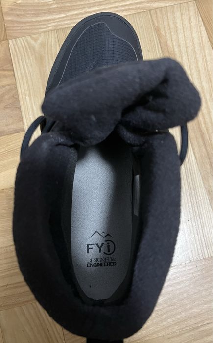 Buty zimowe męskie New Balance (r.42,5)