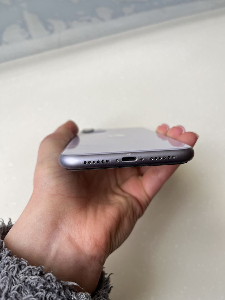 Apple Iphone 11 256GB Purple відмінний стан