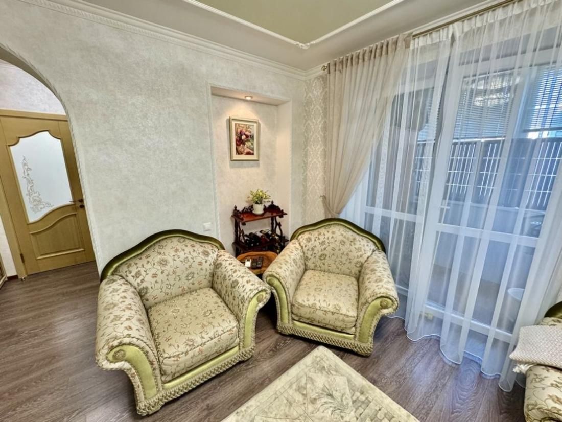Продам 2 к кв Днепр Центр Поля