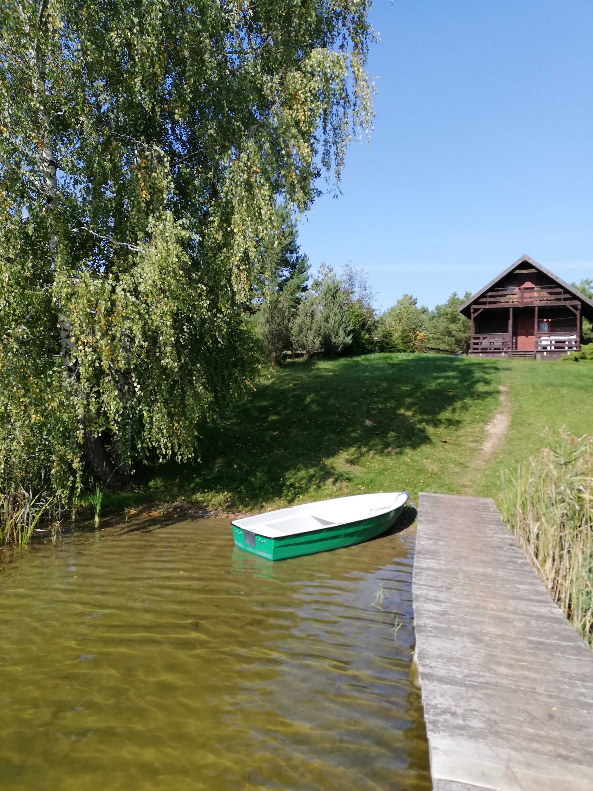 Domek z własną linią brzegową jeziora Mazury Domki letniskowe Noclegi