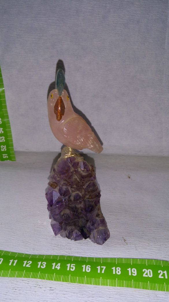 Figurka ptaka z kamienia naturalnego w cenie 650 zł