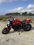 Ducati Monster 1200R